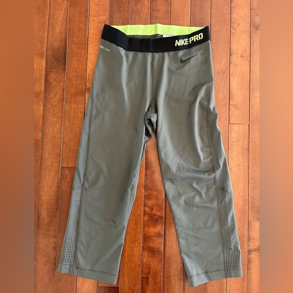 Women's Nike Pro Dri Fit Leggings Size Medium